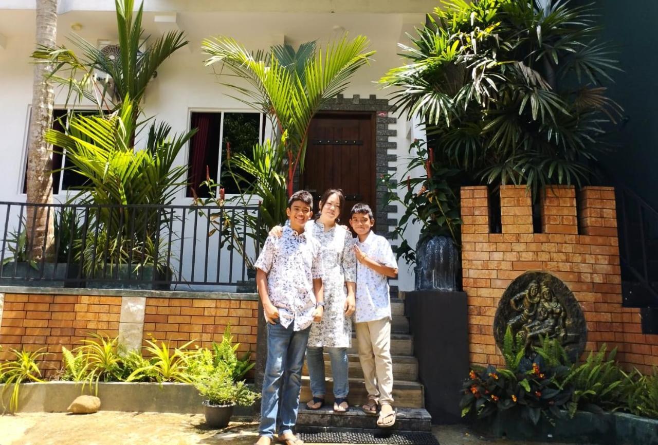 Star Rain Tour Inn Ratnapura Exteriör bild